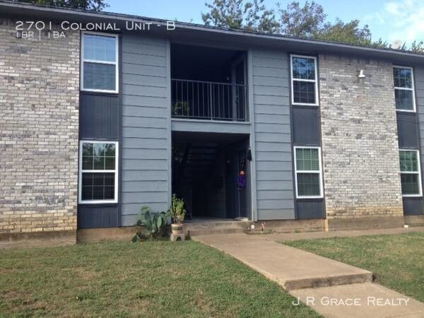 Building Photo - 2701 Colonial Ave