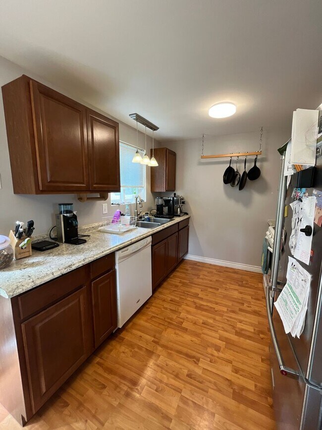 Foto del edificio - 3 Bedroom 2 Bath House on Cul-de-sac near ...