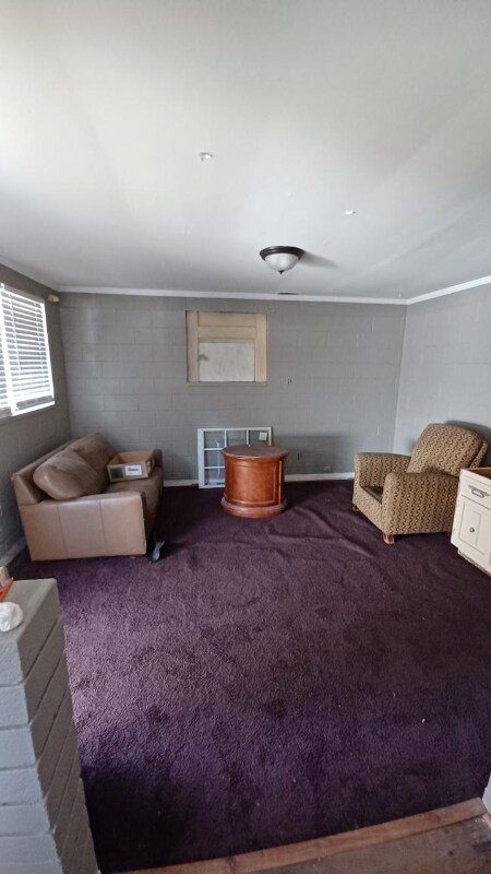 Building Photo - 302 Lynn Ln