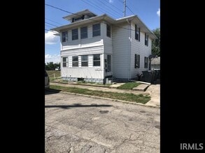 Building Photo - 1016 E 26th St
