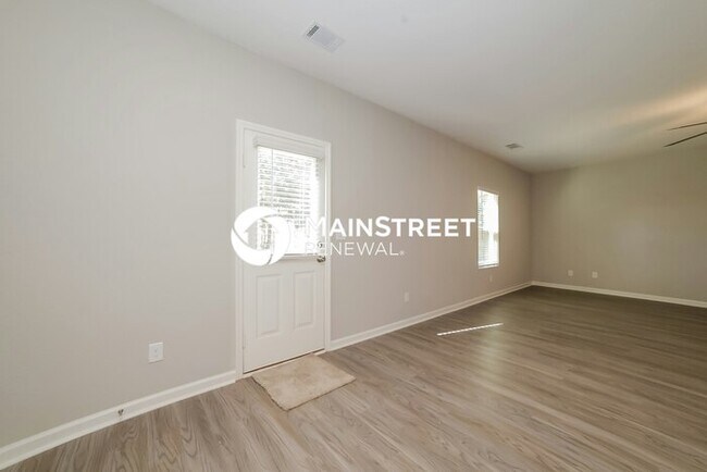 Foto del edificio - 3 Bedroom Pet-Friendly Home in Villa Rica, GA with Main Street Renewal