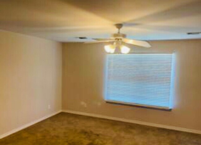 Foto del edificio - 1114 St Andrews Ln