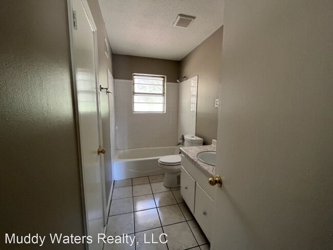 Building Photo - 3 br, 1 bath House - 6605 Ridgewood Rd