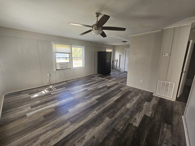 Building Photo - 108 Hilton St