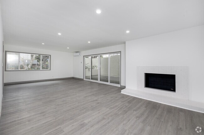 3 habitaciones, 2 baños, 148 m2, sala de estar - 1408 Barry Ave