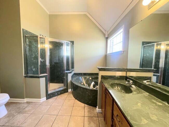 Building Photo - Beautiful home in Bartlett! Ready for your family!