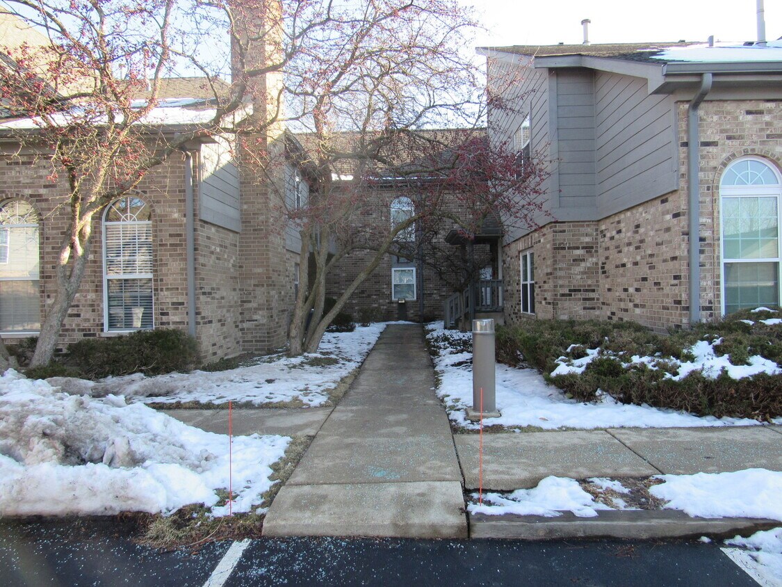 Foto principal - 35 Foxcroft Rd