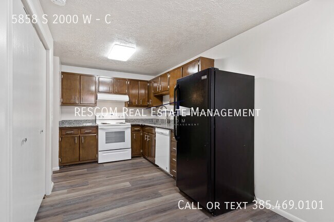 Building Photo - 5858 S 2000 W