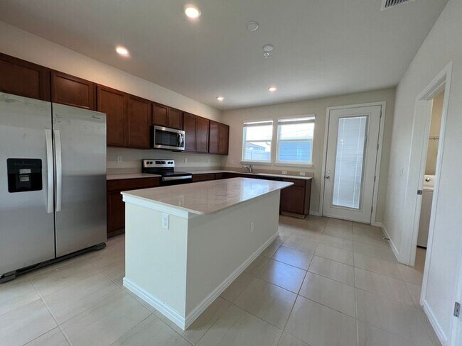 Building Photo - 14436 Orchid Island Dr