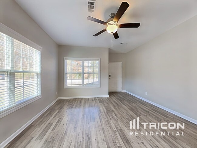 Building Photo - 4131 Effie Seward Dr
