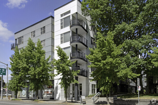 Building Photo - 5819 Glisan