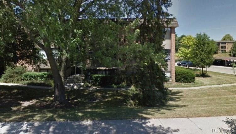 Primary Photo - 2130 Pauline Blvd