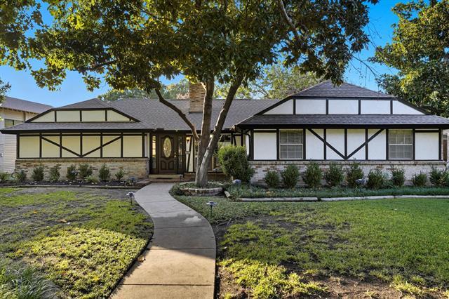 Foto principal - 2942 Forest Hills Ln