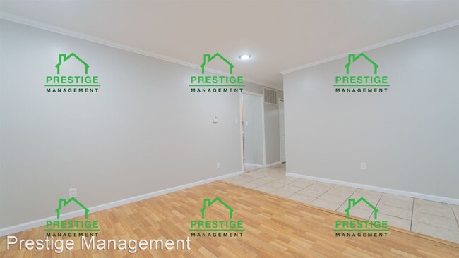 Building Photo - 3 br, 1 bath House - 7817 Bertram Ave