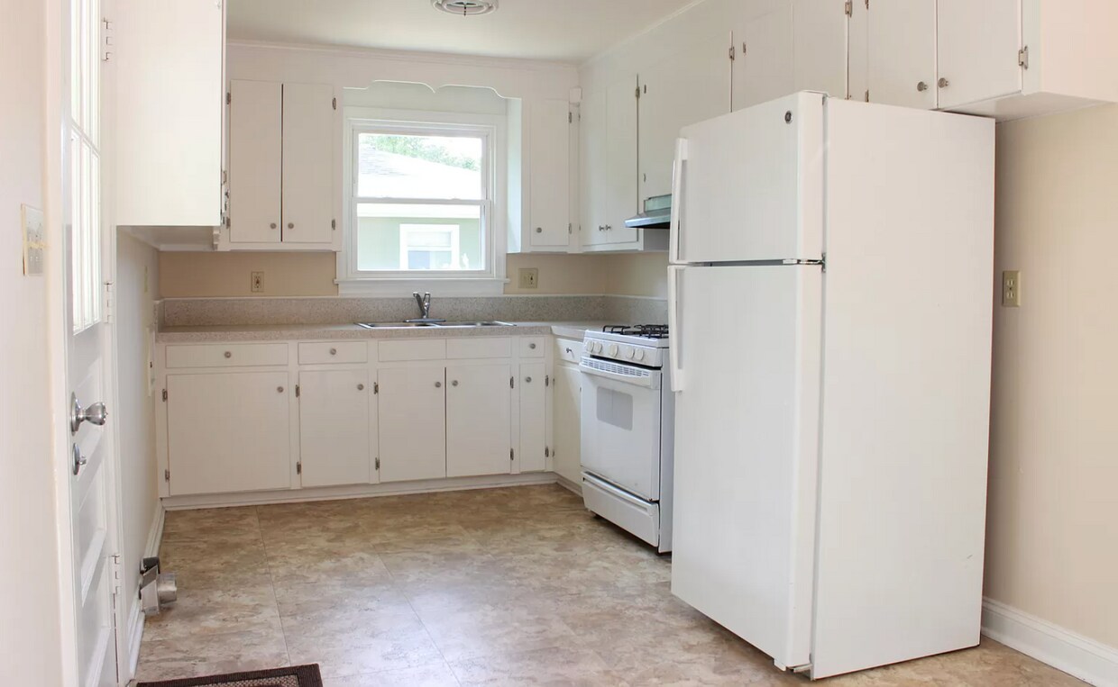 Foto principal - 2714 Budds Ave