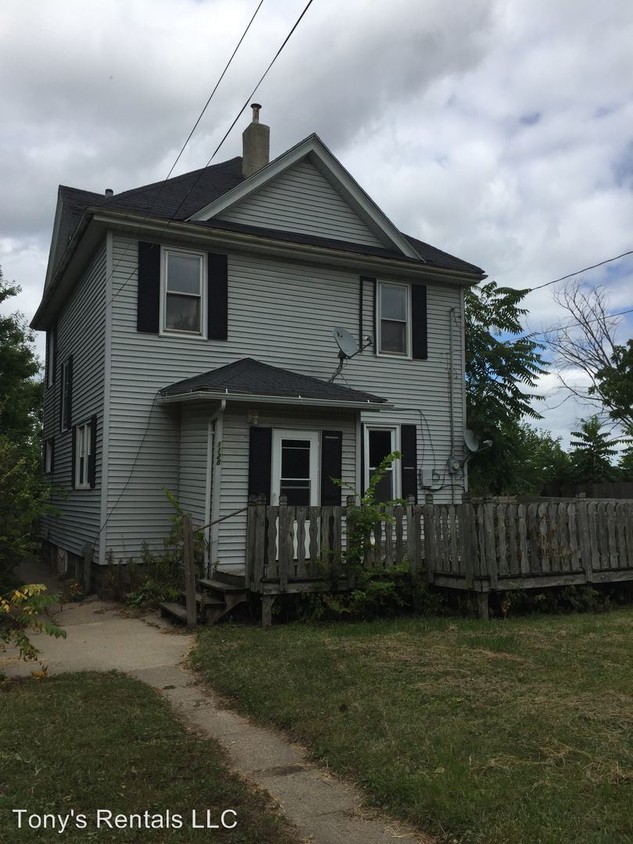 Primary Photo - 3 br, 1 bath House - 1128 Washington Street