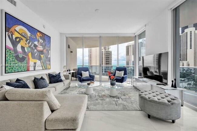 Foto del edificio - 17550 Collins Ave