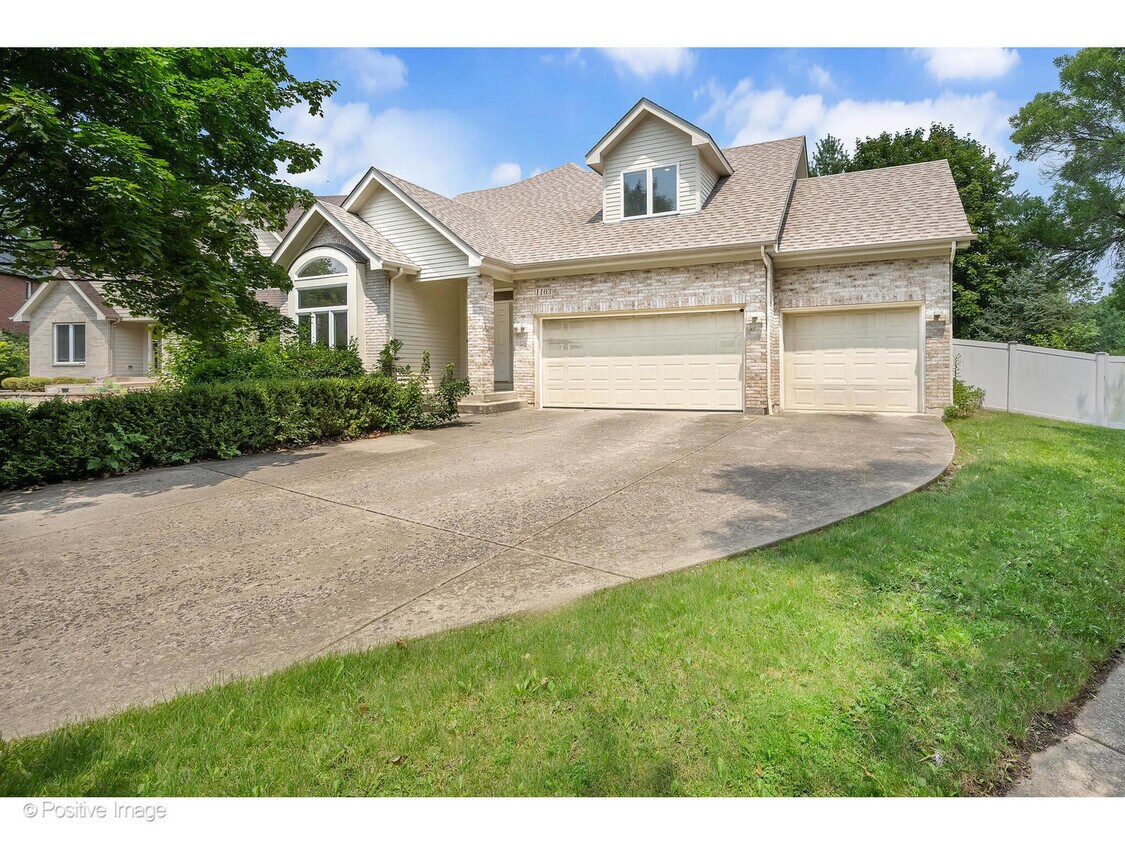 Primary Photo - 1103 Compass Ct