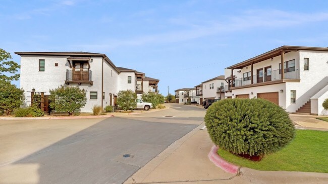 Building Photo - 203 Brentwood Dr