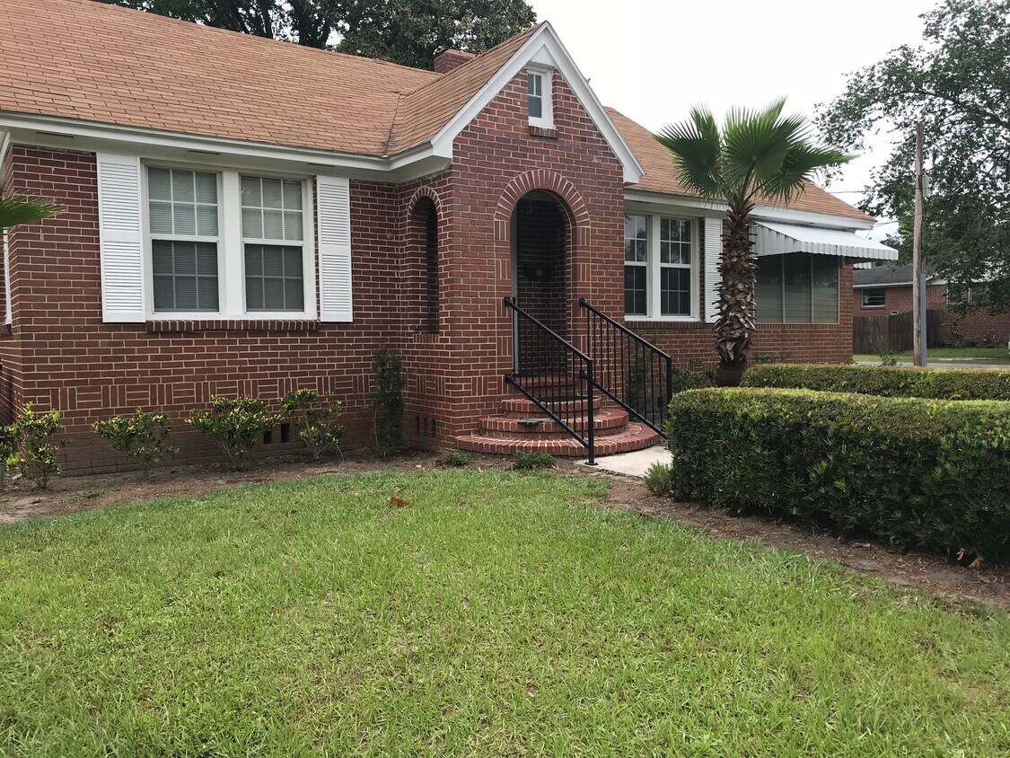 Foto principal - 5101 Blackburn St