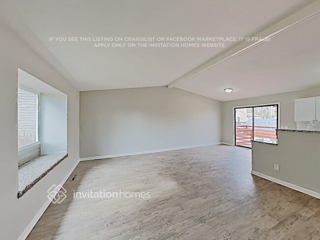 Foto del edificio - 17523 E Grand Ave