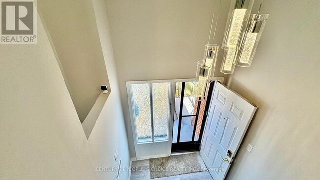 Building Photo - 16 Franklin Ct