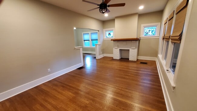 Living Room - 340 Monteray Ave