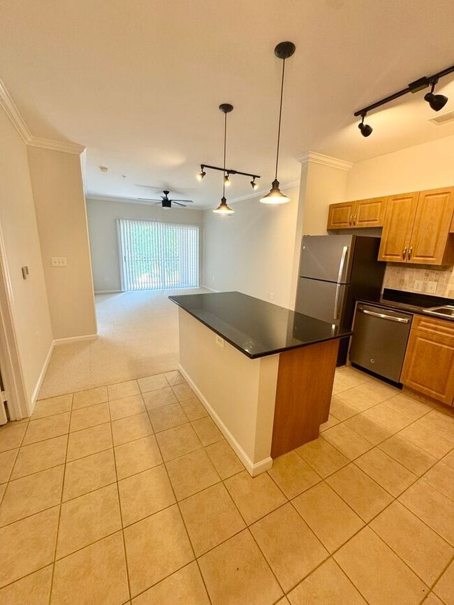 Building Photo - 12945 Centre Park Cir