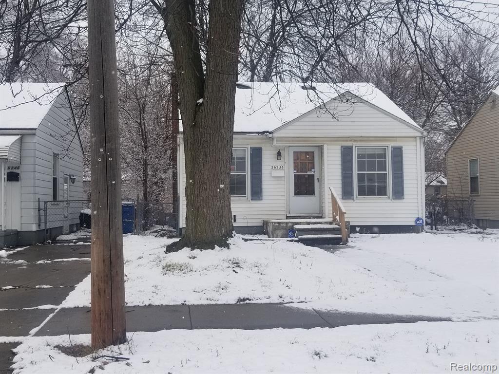 26236 Powers Ave, Dearborn Heights, MI 48125 House Rental in Dearborn