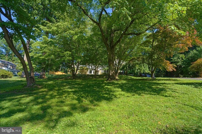 Foto del edificio - 1268 Rydal Rd