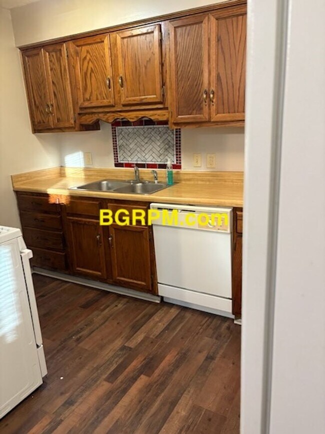 Foto del edificio - 3 BD, 1 1/2 BA, Home in Sherwood