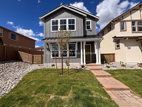 Building Photo - 1112 Little Ln