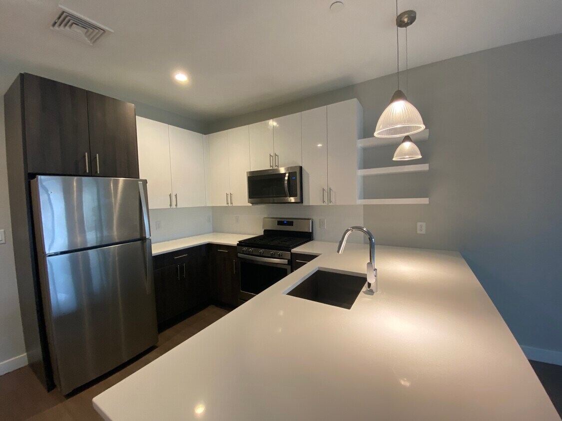 28 Bridge St Quincy, MA 02169 Alquileres en Quincy, MA