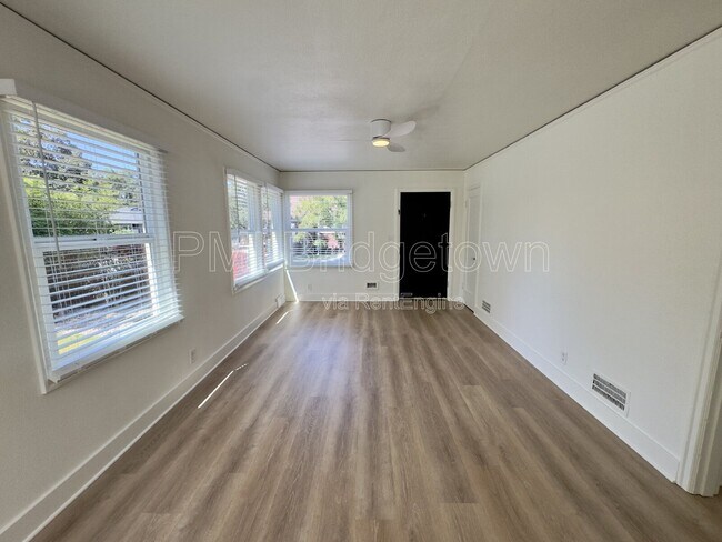Foto del edificio - 5420 NE 13th Ave