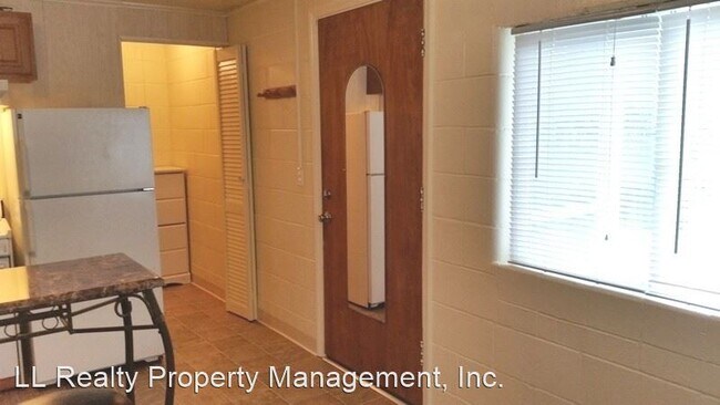 Building Photo - 166 Ponderosa Dr