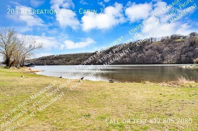 Foto del edificio - 203 Recreation Ave