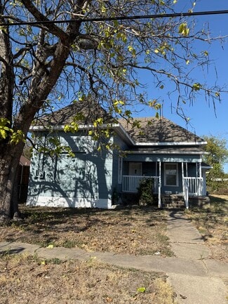 Building Photo - 215 Colorado St