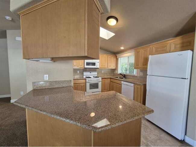 Foto del edificio - 4545 Big Eagle Ln