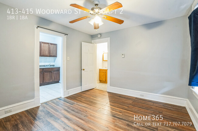 Building Photo - 413-415 Woodward St-413- Apt 2