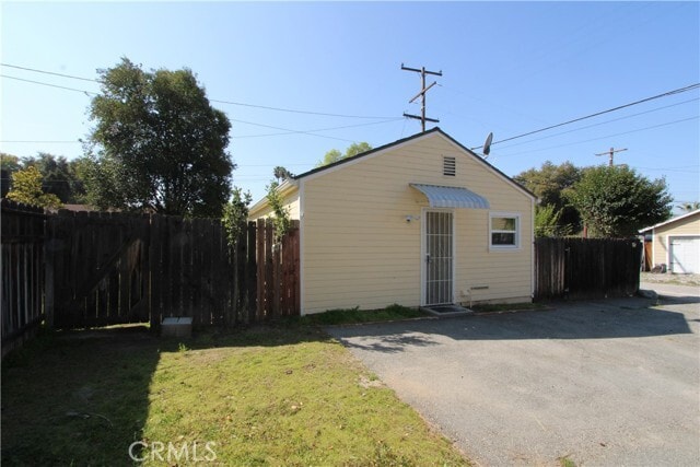 Foto principal - 915 N University St