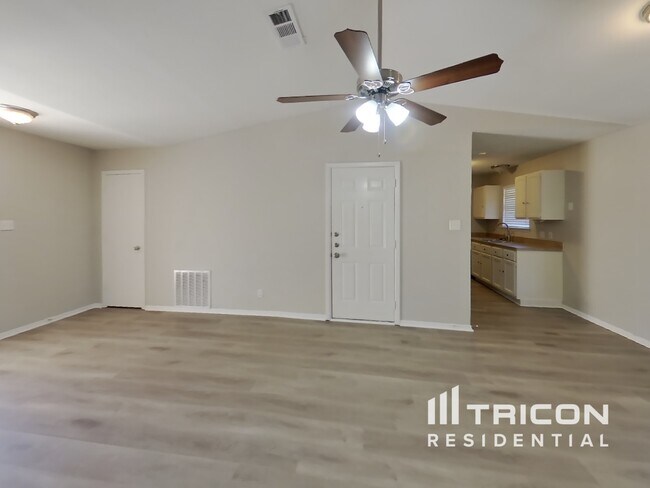 Building Photo - 816 Meadowdale Drive Royse City TX