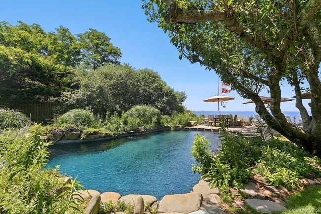 Building Photo - 29 Bittersweet Ln