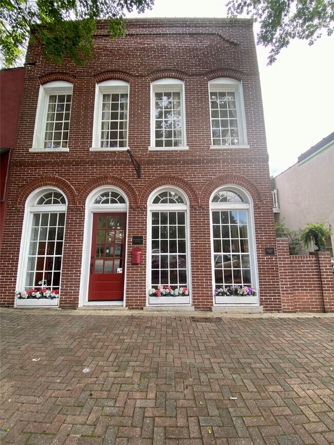 Foto del edificio - 131 E Jefferson St