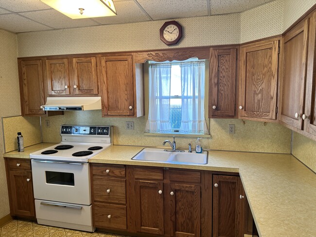 Kitchen - 560 S Main St