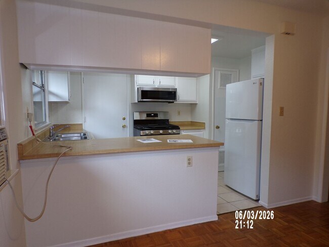 Foto del edificio - 5832 Bowcroft St