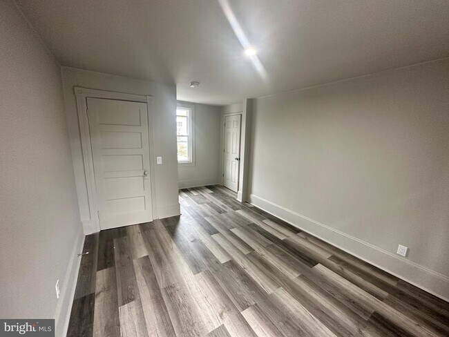 Foto del edificio - 113 N Coal St