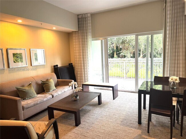 Foto del edificio - 5300 NW 87th Ave