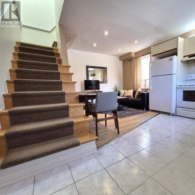 Photo du bâtiment - 127 Summerhill Ave