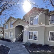Building Photo - 1805 E Overland Rd