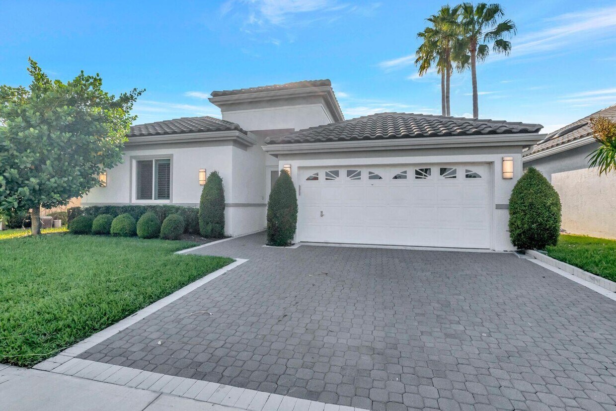 5675 Regency Cir W, Boca Raton, FL 33496 House for Rent in Boca Raton